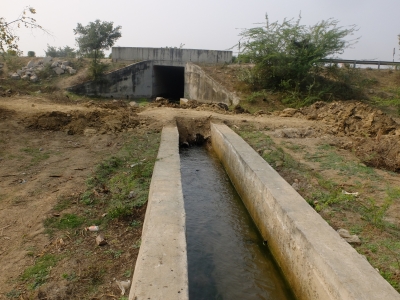 Illegal Blocking of Canal Near Bridge Jan 2026